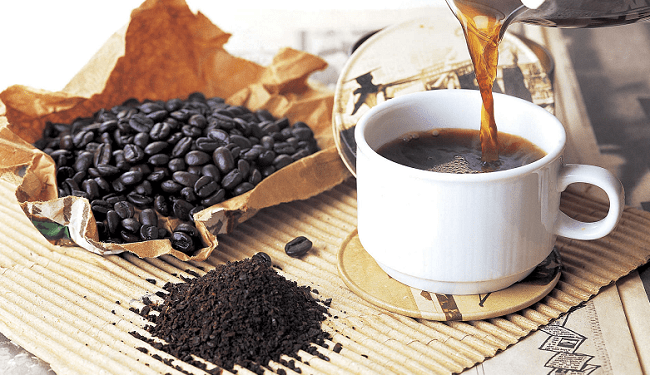 bi viem hong co nen uong cafe khong