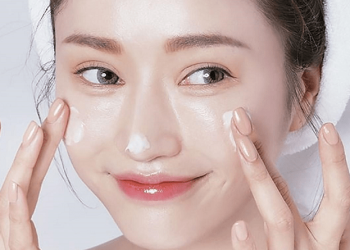 Mùa hè nên dưỡng ẩm cho da mặt như thế nào?