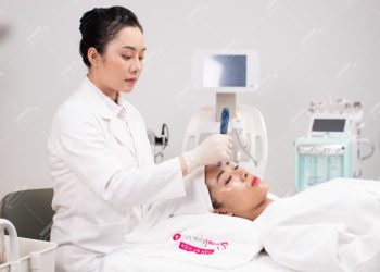 Trị sẹo rỗ bằng phương pháp lăn kim có hiệu quả không?